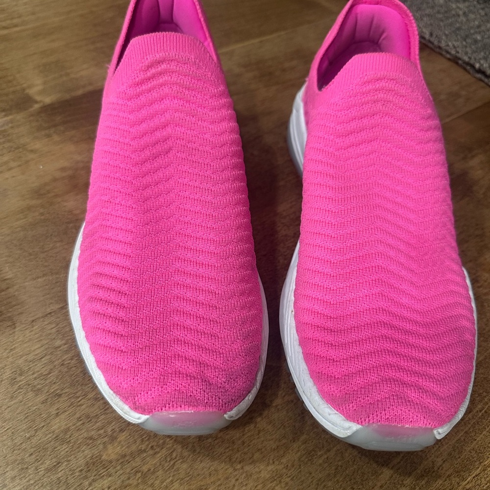 APL Techloom Traveler Women's Bright Pink Slip-On Sneakers - Picture 2 of 5